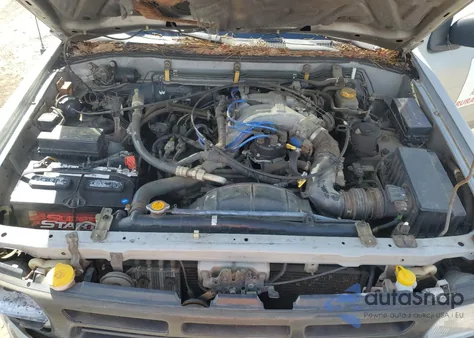 1998 Nissan Pathfinder Xe z USA, uszkodzony, nr VIN JN8AR05S1WW286925